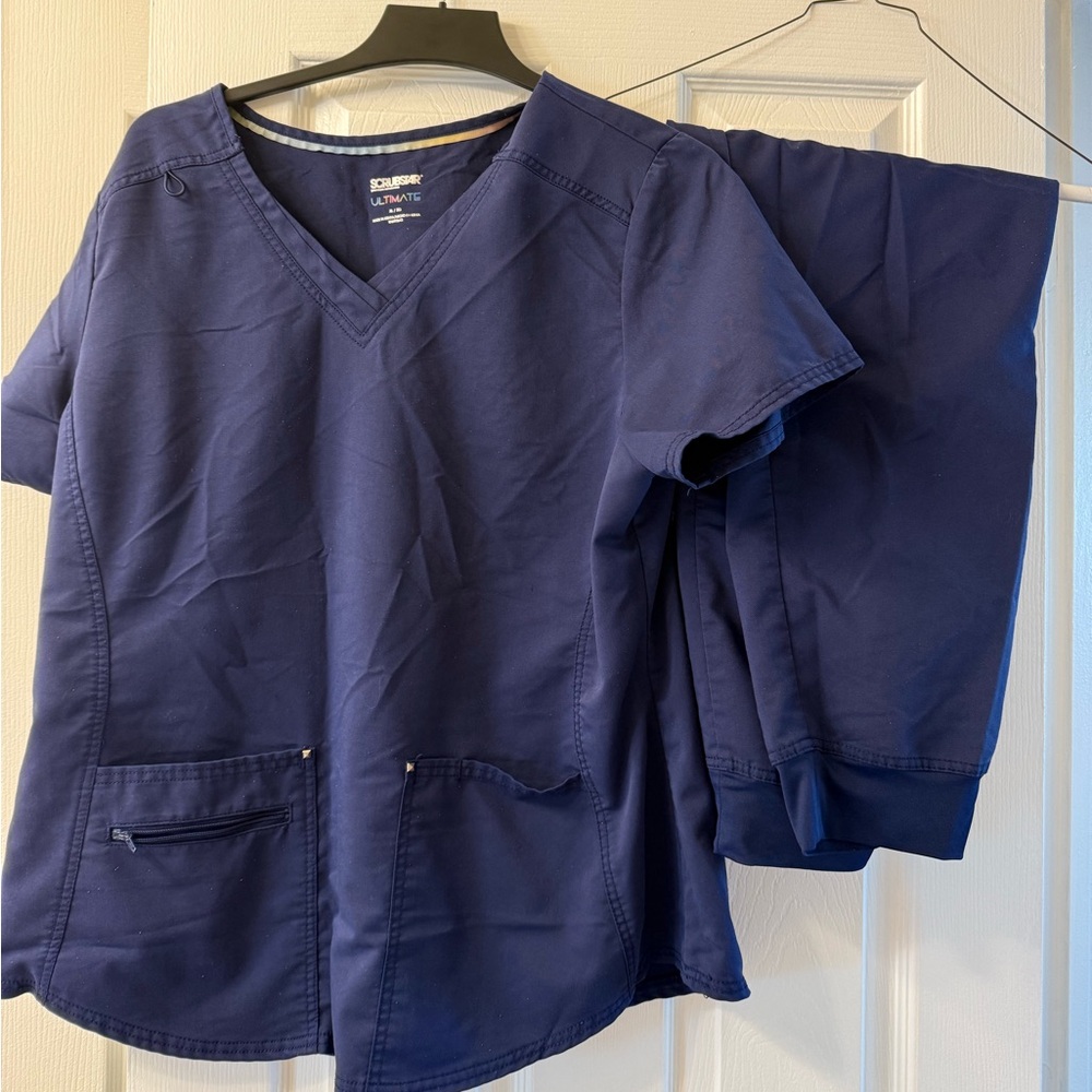 Navy scrub set